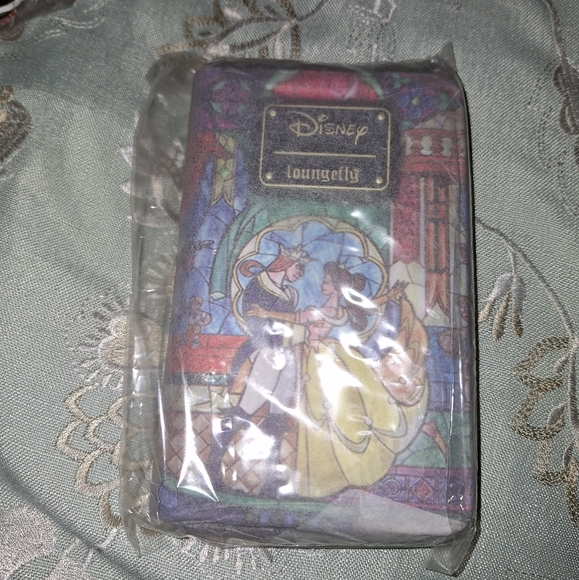 Loungefly: Crossbody Purse, Wallet, and Card Holder - Picture 11 of 16